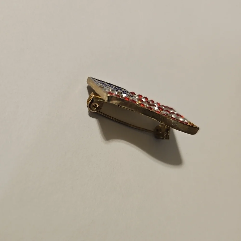 Vintage Rhinestone USA American Flag July 4 Patriotic GoldTone Brooch Pin - Picture 12 of 14